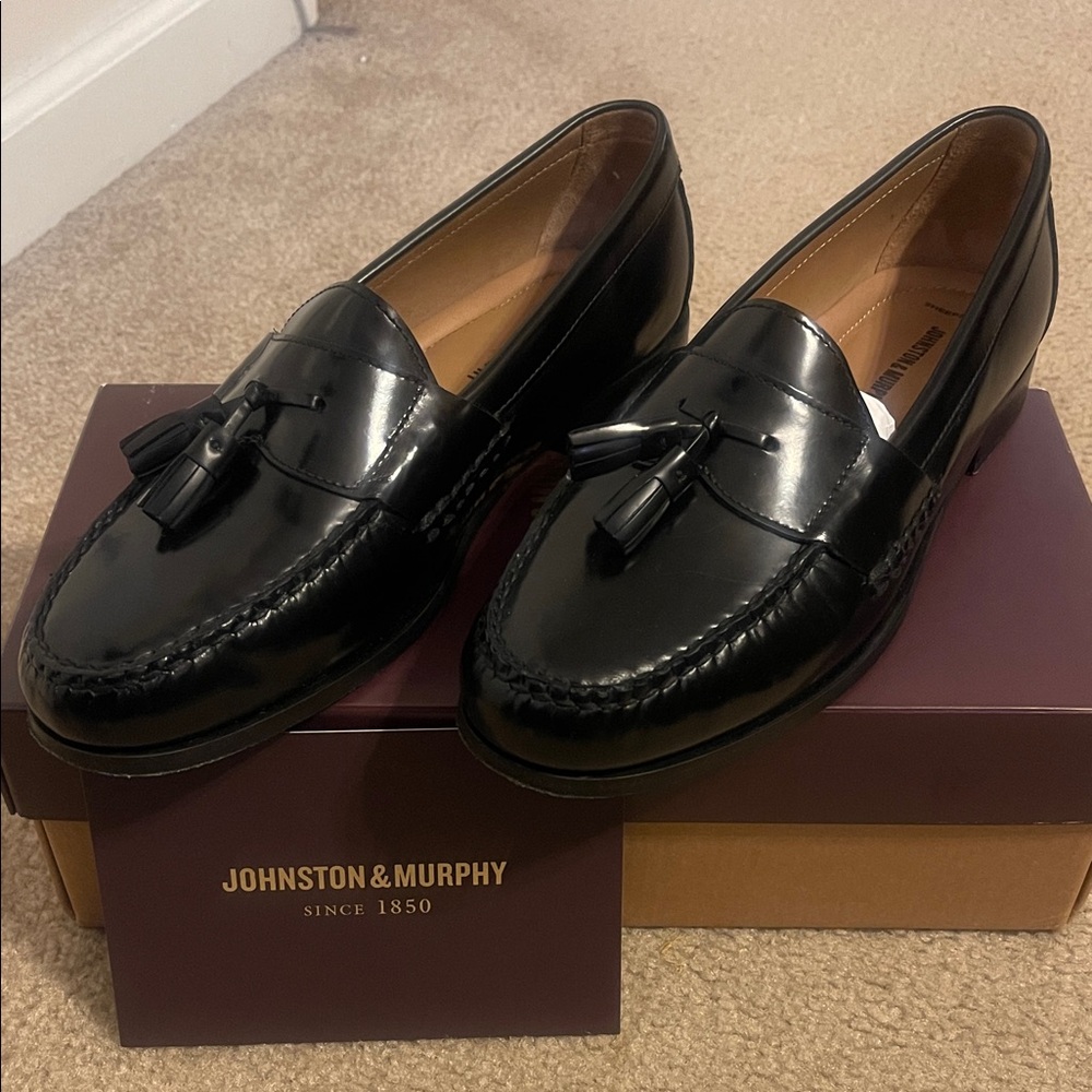 Johnston & Murphy Glossy Black Tassel Loafers